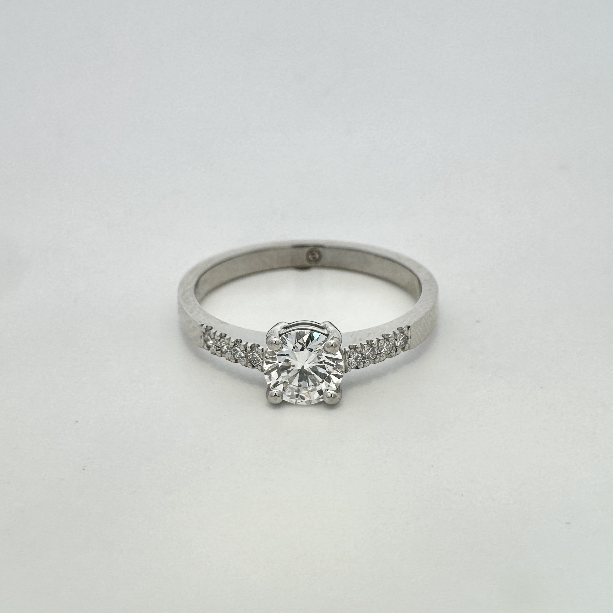 A pedido - Anillo Diamante Lab Brillante 0,60 ct en Grifa