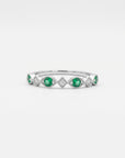 Anillo cintillo diamantes y esmeralda plata