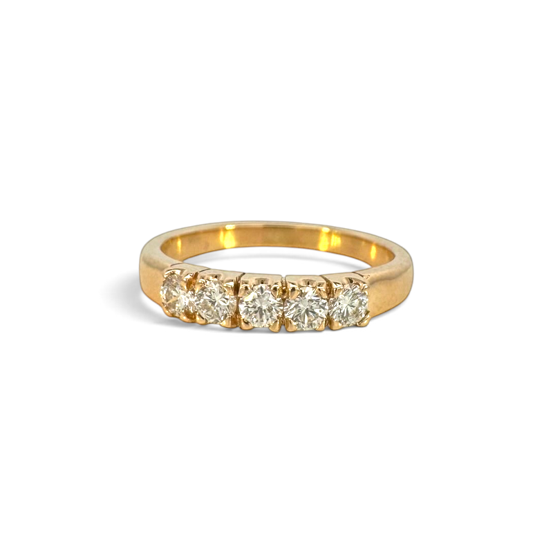 Anillo quintillo Sophia Schneider Joyas en oro amarillo de 18K con cinco diamantes de corte brillante