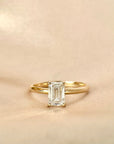 Anillo Solitario Diamante Lab 1 ct Corte Esmeralda  Oro 18K