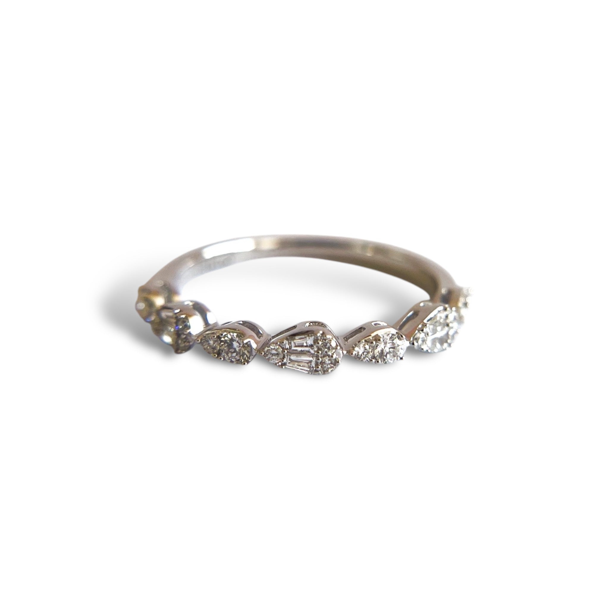 Anillo Cintillo Diamantes Grifa Drops Oro 14K