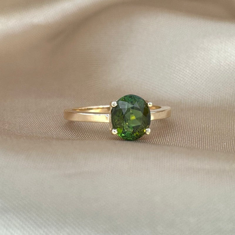 Anillo Solitario Turmalina Oval Oro 18K