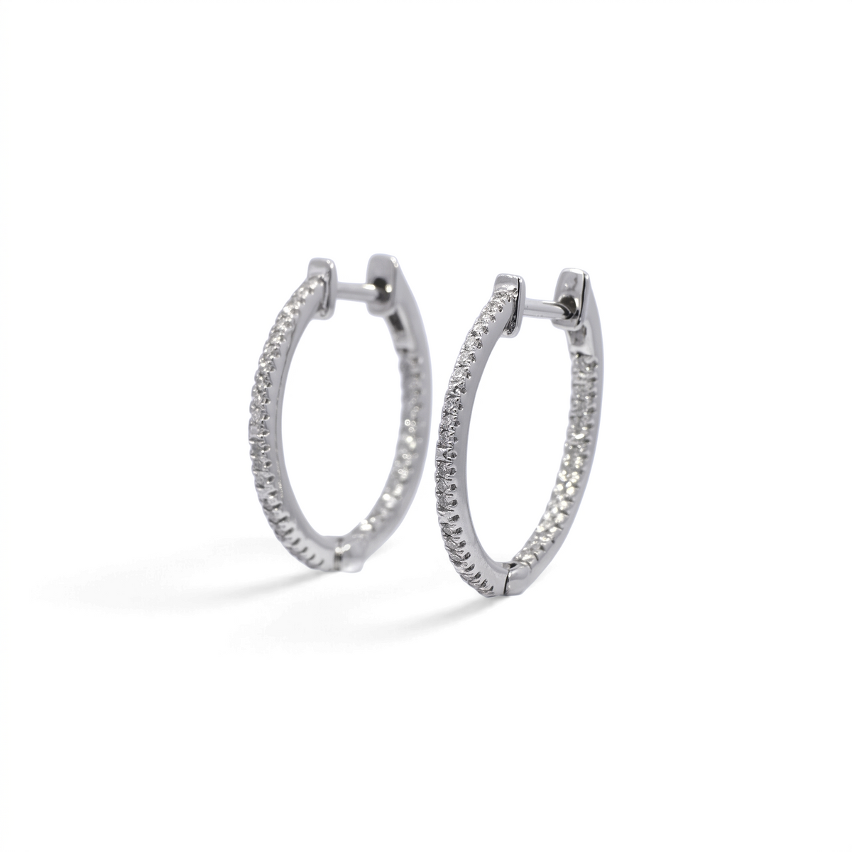 Aros argollas in-out de plata 925 con diamantes corte brillante de Sophia Schneider Joyas