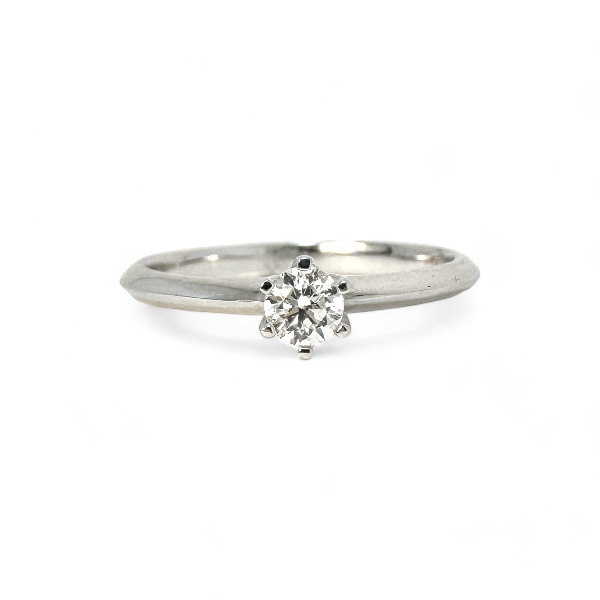A pedido - Anillo Solitario Diamante 0,26 ct en grifa de oro blanco 18K