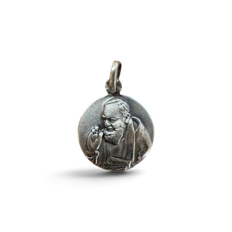 Medalla redonda del Padre Pío de 14 mm en plata 925 de Sophia Schneider Joyas, personalizable con grabado láser.