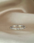 Anillo Cintillo Diamantes Baguette y Brillantes Oro 10K