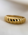 Anillo Diseño Entorchado Oro 18K