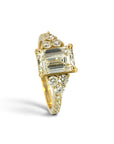 Anillo Solitario Diamante Lab Corte Esmeralda 1,53 ct y Brillantes Oro 18k