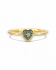 Anillo Solitario Zafiro Corazón en bisel oro 18K