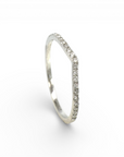 Anillo cintillo curvo diamantes 0,17 ct oro blanco 14K