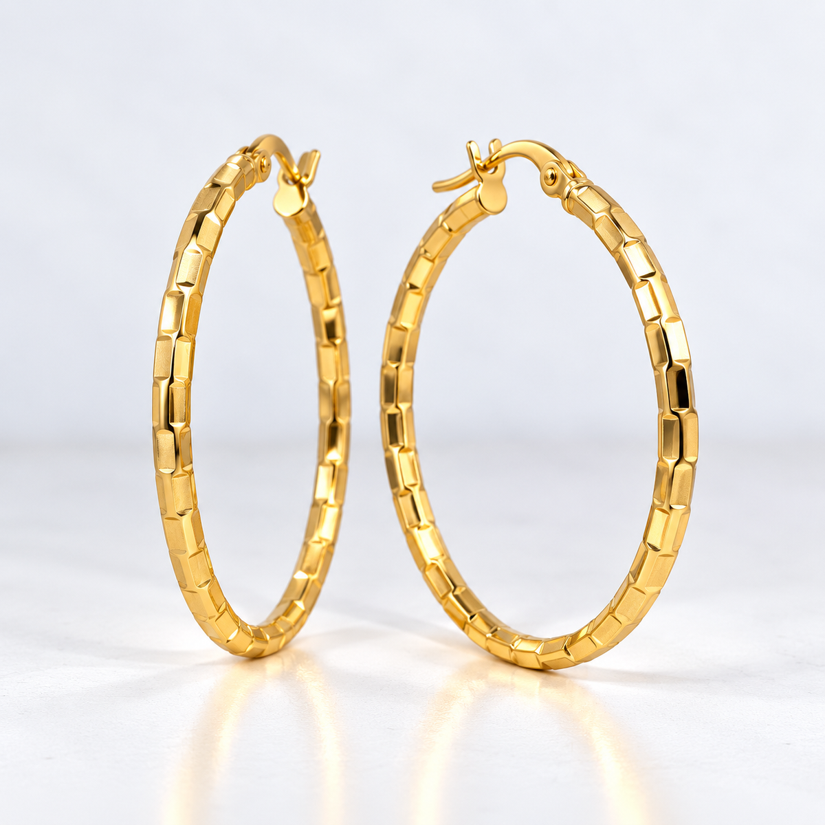 Aros argollas diseño 2 mm oro 18K - 30 mm