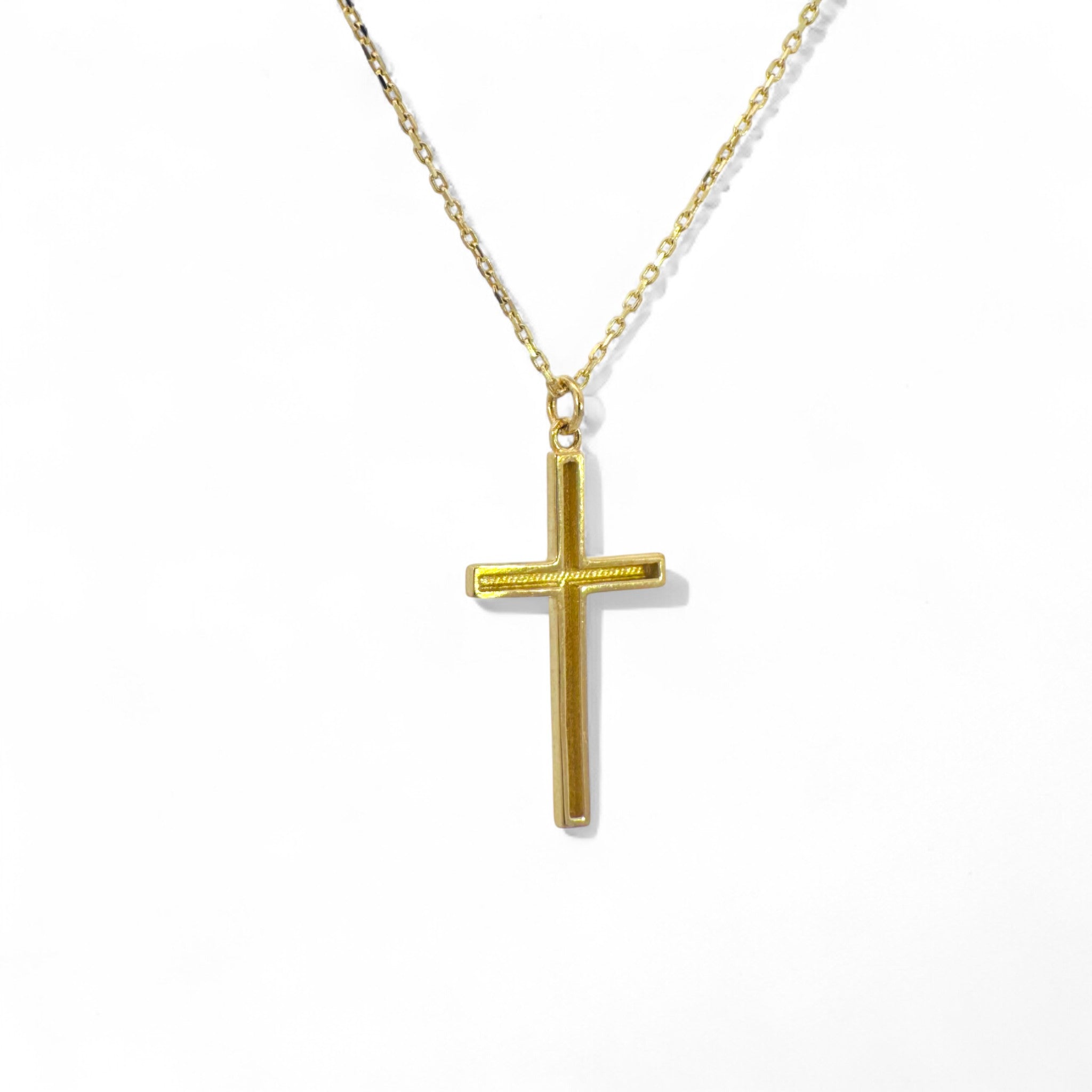 Cruz y Cadena de Oro 10K (20 x 10 mm)