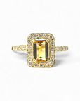 Anillo Halo Citrino Central Rectangular en grifa en oro 18K