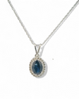 Collar Zafiro oval 1 ct con halo diamantes en oro 10K