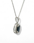 Collar Zafiro oval 1 ct con halo diamantes en oro 10K