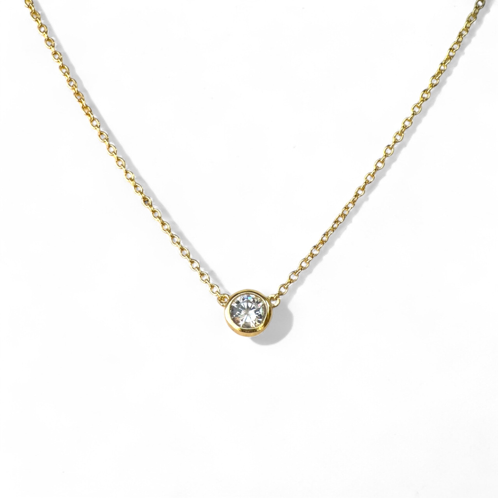 Collar cadena de plata 925 bañada en oro punto de luz circón bisel