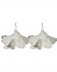 Aros colgantes hojas texturadas chicas Plata - Xime Carbacho
