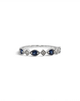 Anillo cintillo Sophia Schneider Joyas de plata 925 con zafiros azules y diamantes en corte brillante
