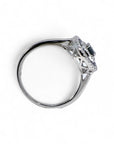 A pedido - Anillo Solitario Zafiro Halo triple de brillantes y zafiros en oro blanco 18K