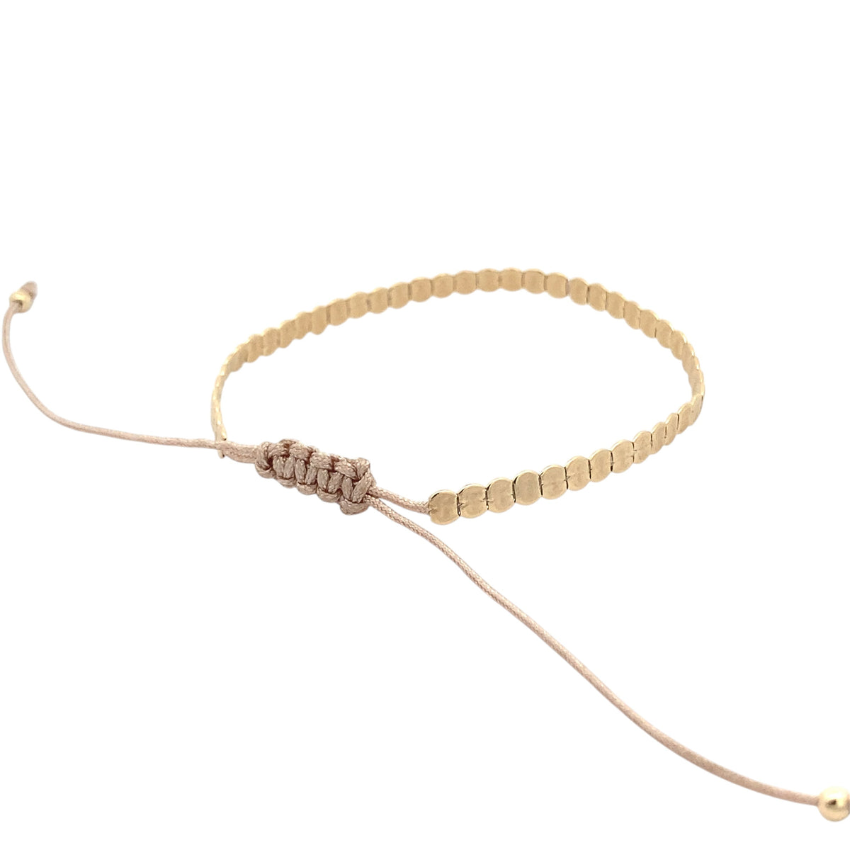 Pulsera ajustable ClaraJoyas de hilo beige con mostacillas planas de plata bañadas en oro