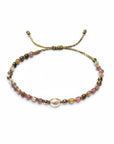 Pulsera ajustable ClaraJoyas de hilo dorado con perla central y cuentas de turmalina multicolor