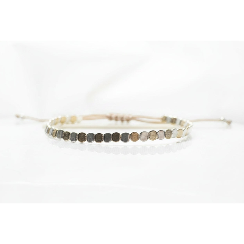 Pulsera ajustable ClaraJoyas de hilo con mostacillas planas de plata y plata con baño de oro