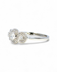 Anillo Tricillo Diamantes Halo Oro blanco 18k