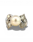 Anillo Solitario de Perla y Diamantes en Oro Blanco 18K