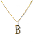 Collar cadena con medalla B