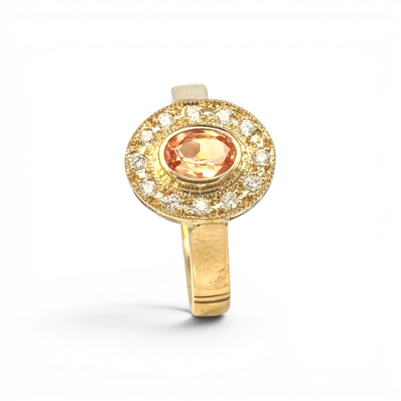 Solitario Turmalina Dorada Oval Halo Brillantes 18K