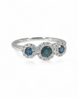 Anillo Tricillo de Zafiro con halo de diamantes