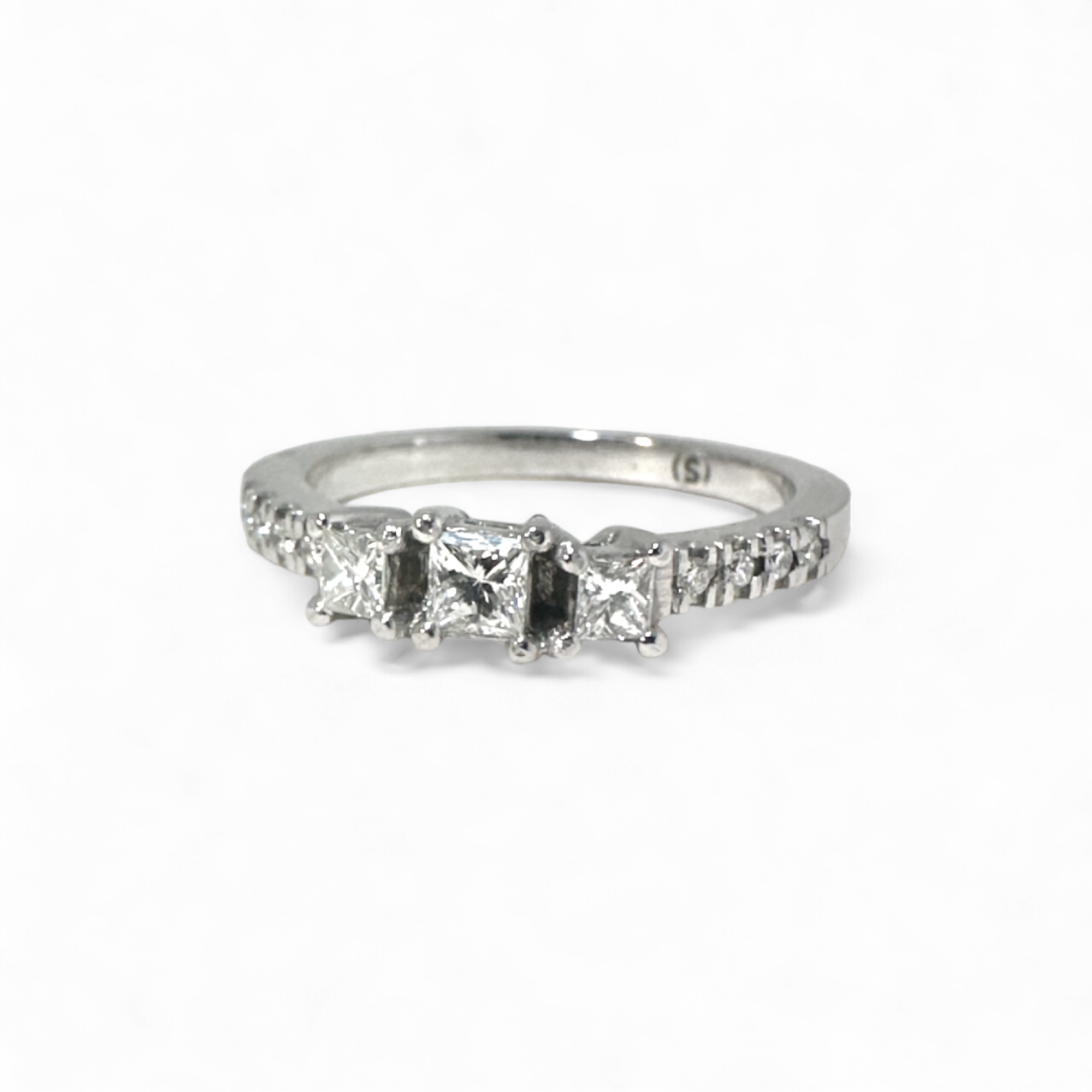 Anillo Tricillo Diamantes Princess central 0,22 Ct en Platino hecho a mano