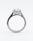 Anillo solitario Sophia Schneider Joyas de oro blanco 18K con diamante de laboratorio corte cushion y halo de brillantes