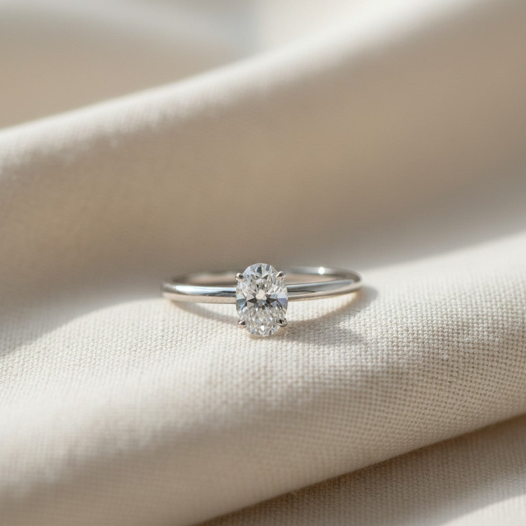 Anillo solitario Sophia Schneider Joyas de platino 950 con diamante de laboratorio corte oval de 0,55 ct
