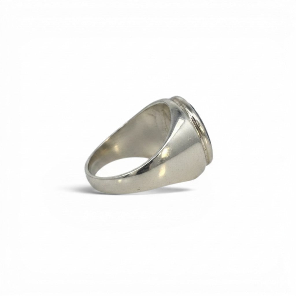 Anillo sello de plata 925 con imagen de la Virgen Orando de Sophia Schneider Joyas, ideal para regalo religioso.