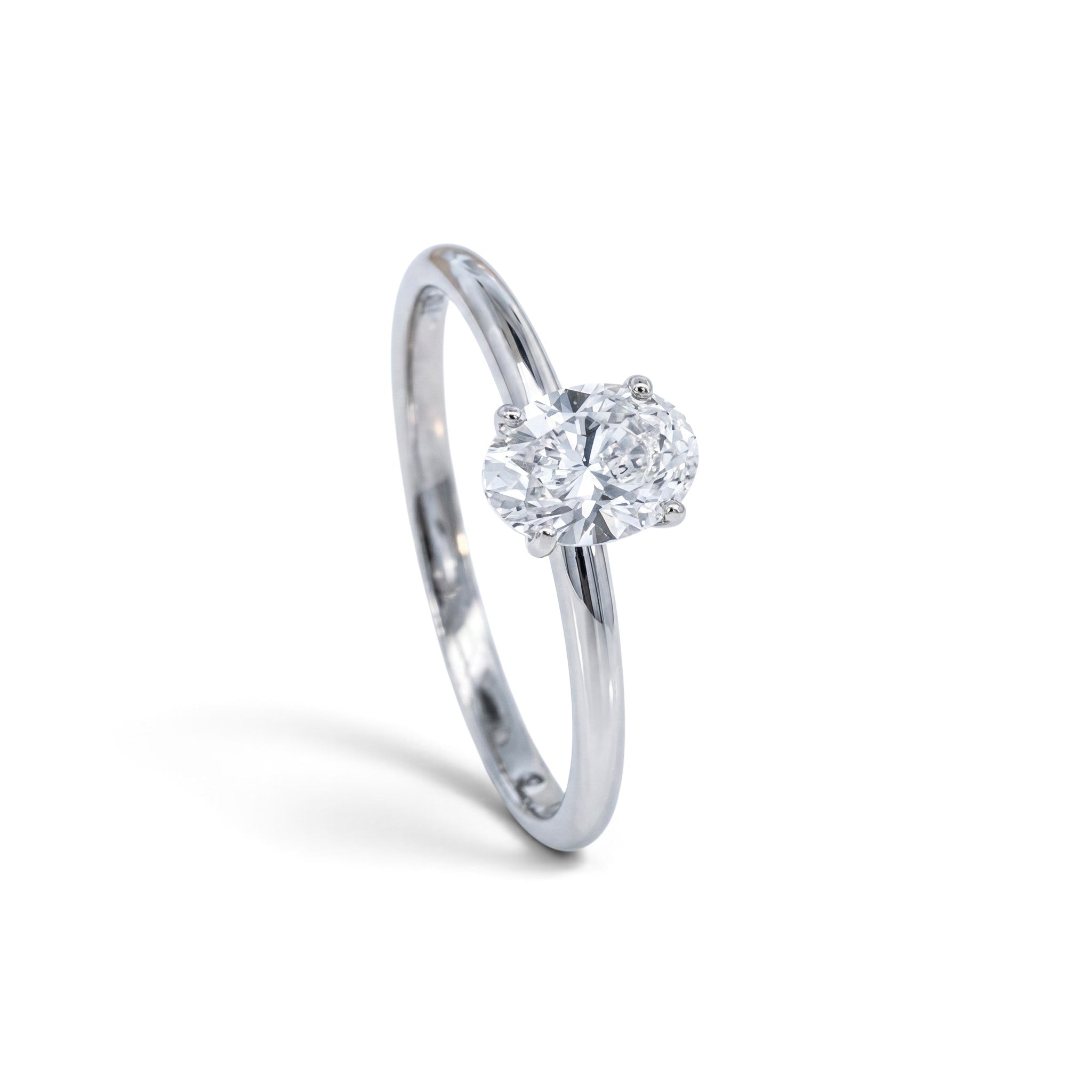Anillo solitario Sophia Schneider Joyas de platino 950 con diamante de laboratorio corte oval de 0,70 quilates