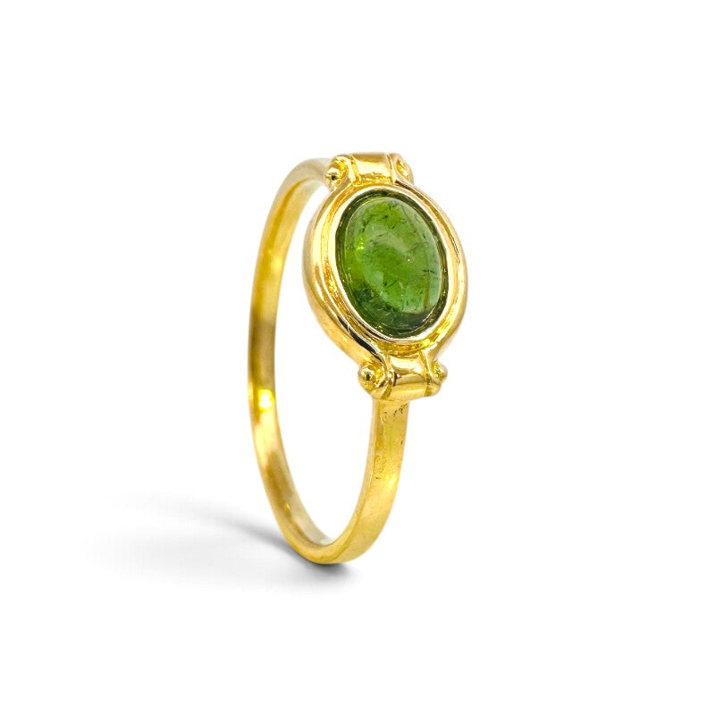 Anillo solitario Sophia Schneider Joyas de oro 18K con turmalina verde ovalada en engaste de bisel elegante