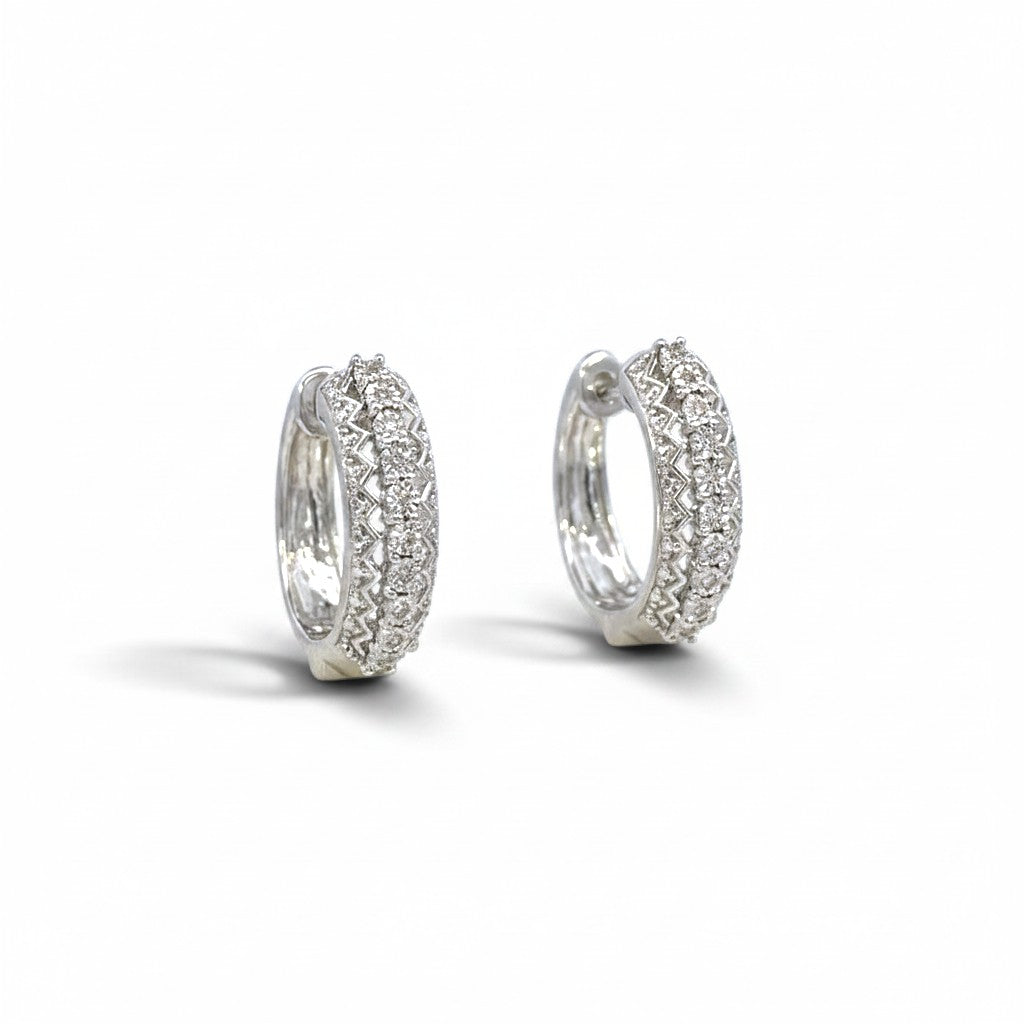 Aros argollas Sophia Schneider Joyas de plata 925 con diamantes corte brillante de 0,05 ct y diseño detallado