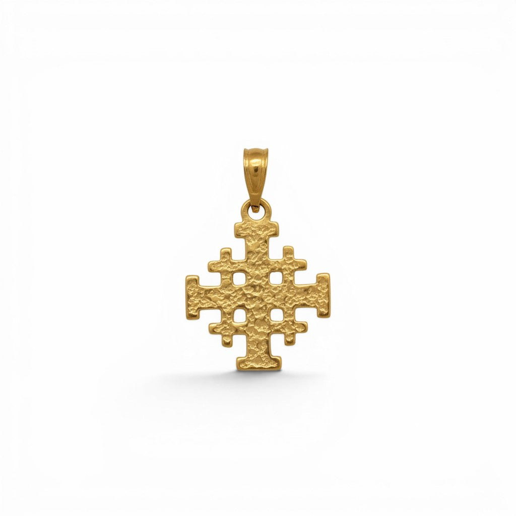 Colgante Cruz de Jerusalén de oro 18K de Sophia Schneider Joyas. Diseño intrincado con textura martillada.
