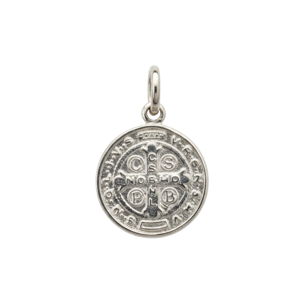 Medalla redonda San Benito de plata 925 pulida de 14 mm de Sophia Schneider Joyas.