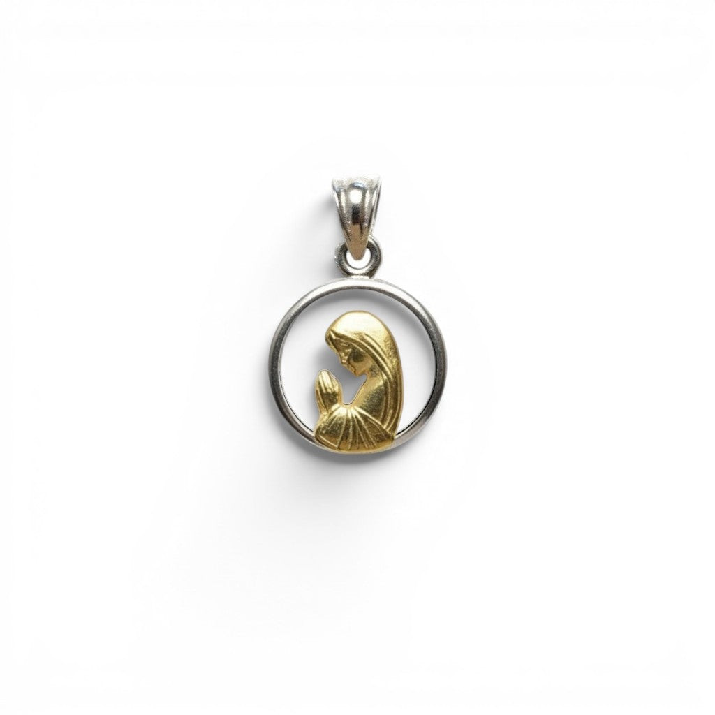 Medalla redonda Sophia Schneider Joyas con Virgen orando en oro laminado y marco de plata de 12 mm