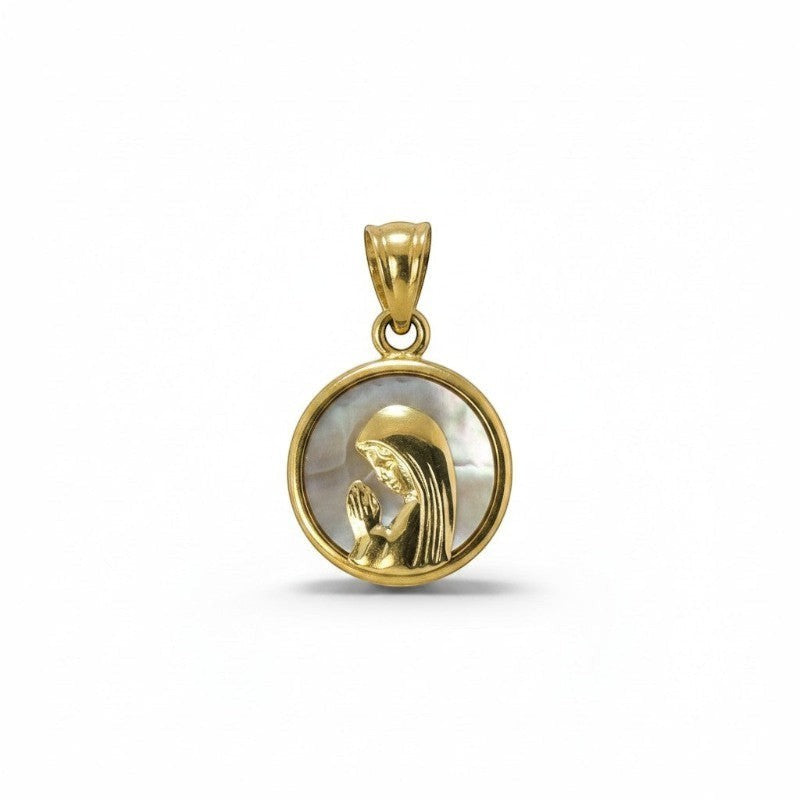 Medalla redonda Sophia Schneider Joyas de la Virgen orando en oro amarillo de 18k con fondo de cristal de 12mm