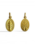Medalla ovalada de la Virgen de los Rayos en oro de 18K de Sophia Schneider Joyas, vista frontal y trasera.