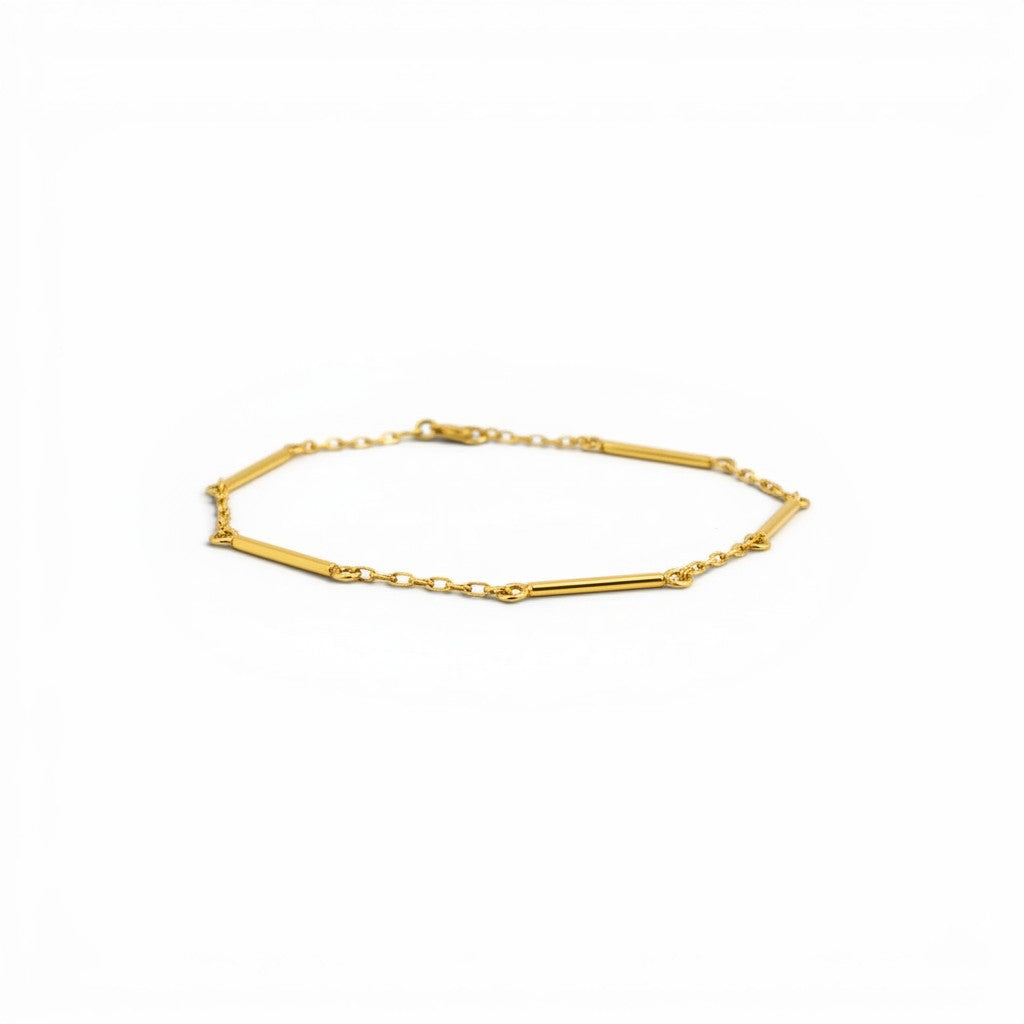 Pulsera Sophia Schneider Joyas de eslabones y barras finas en oro de 18 quilates, diseño minimalista de 19 cm.
