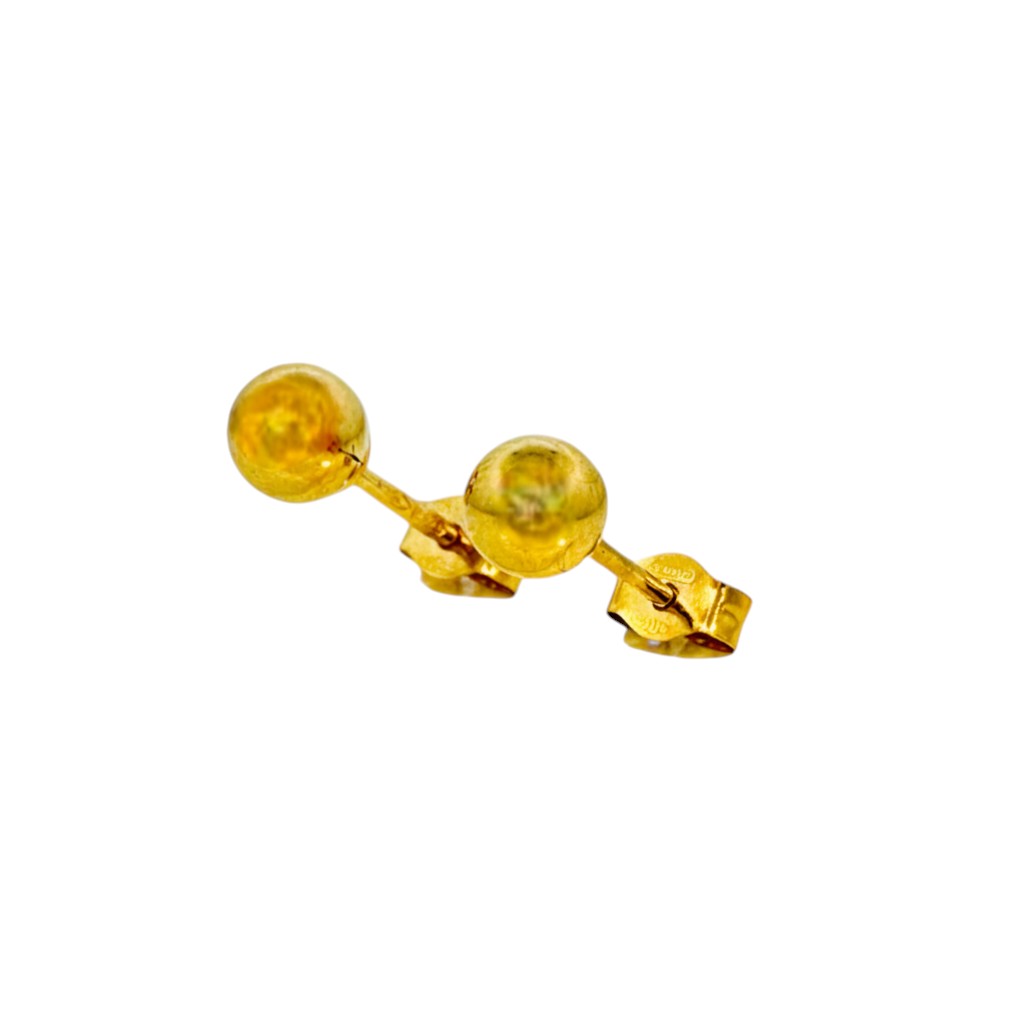 Sophia Schneider Joyas 18K gold ball stud earrings, 5mm, classic design.