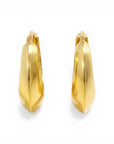 Sophia Schneider Joyas 18K gold curved profile hoop earrings, 15mm, polished finish, classic design for daily wear.