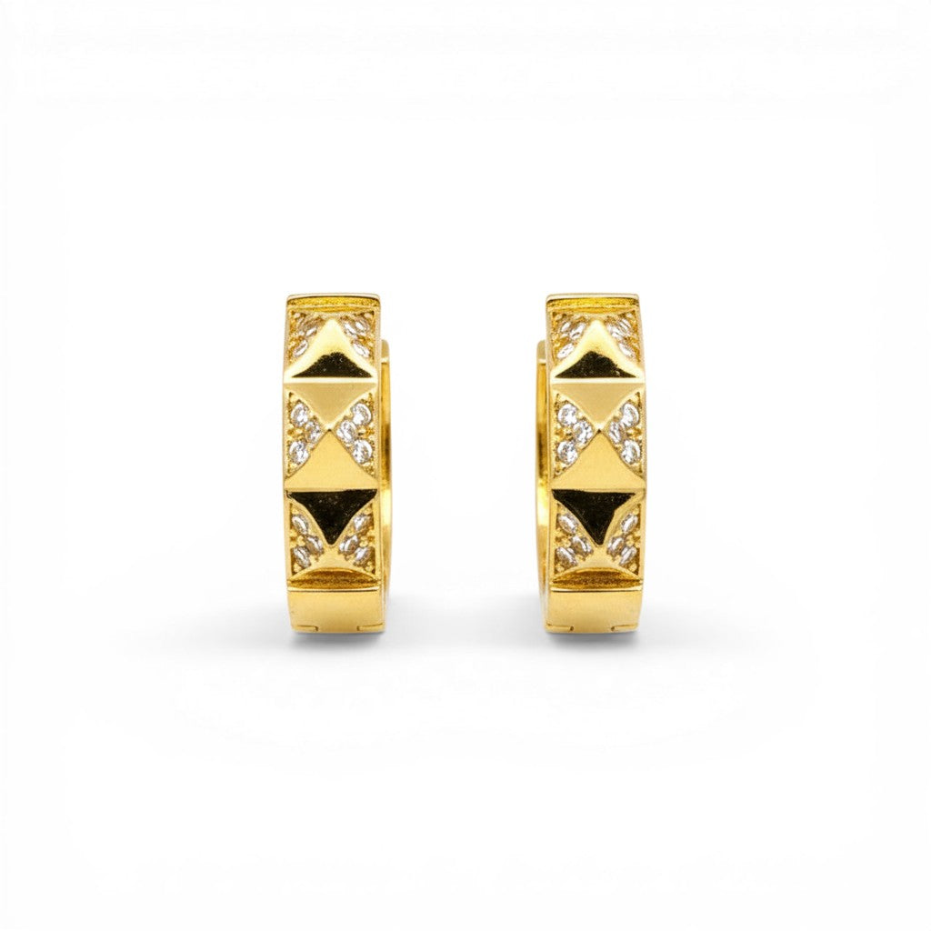 Sophia Schneider Joyas 18K gold oval hoop earrings with diamond accents and textured pyramid details, 13x15mm.