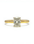 Sophia Schneider Joyas 18K gold ring with a 1.01 ct lab-created emerald-cut diamond, E-VVS2 clarity.