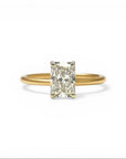 Sophia Schneider Joyas 18K gold ring with a 1.06 ct lab-created emerald-cut diamond, E-VVS2 clarity.