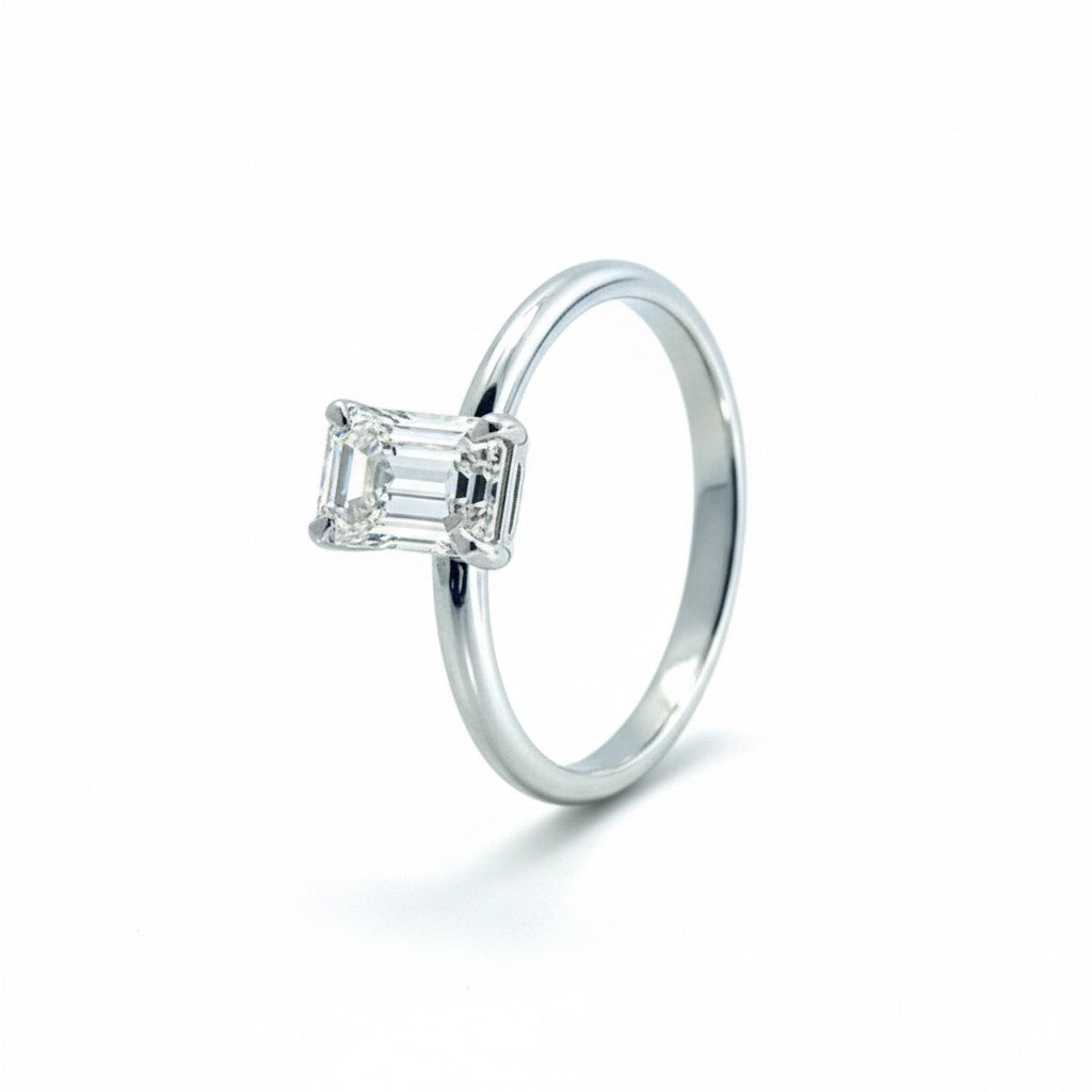 Sophia Schneider Joyas 18K white gold ring with 1.02 ct emerald-cut lab-grown diamond solitaire.